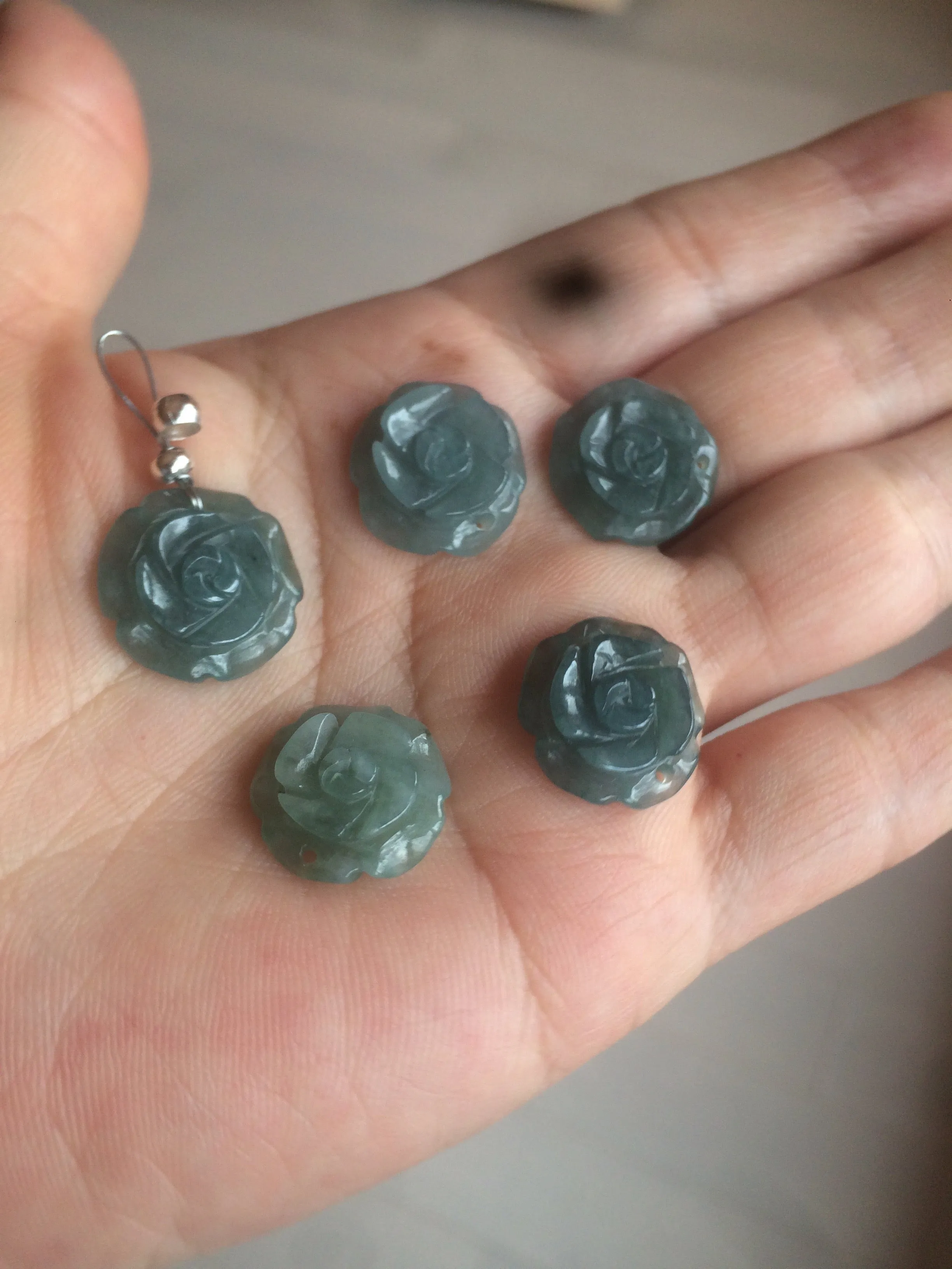 100% Natural blue gray green  Guatemala jadeite Jade flower pendant group BH61