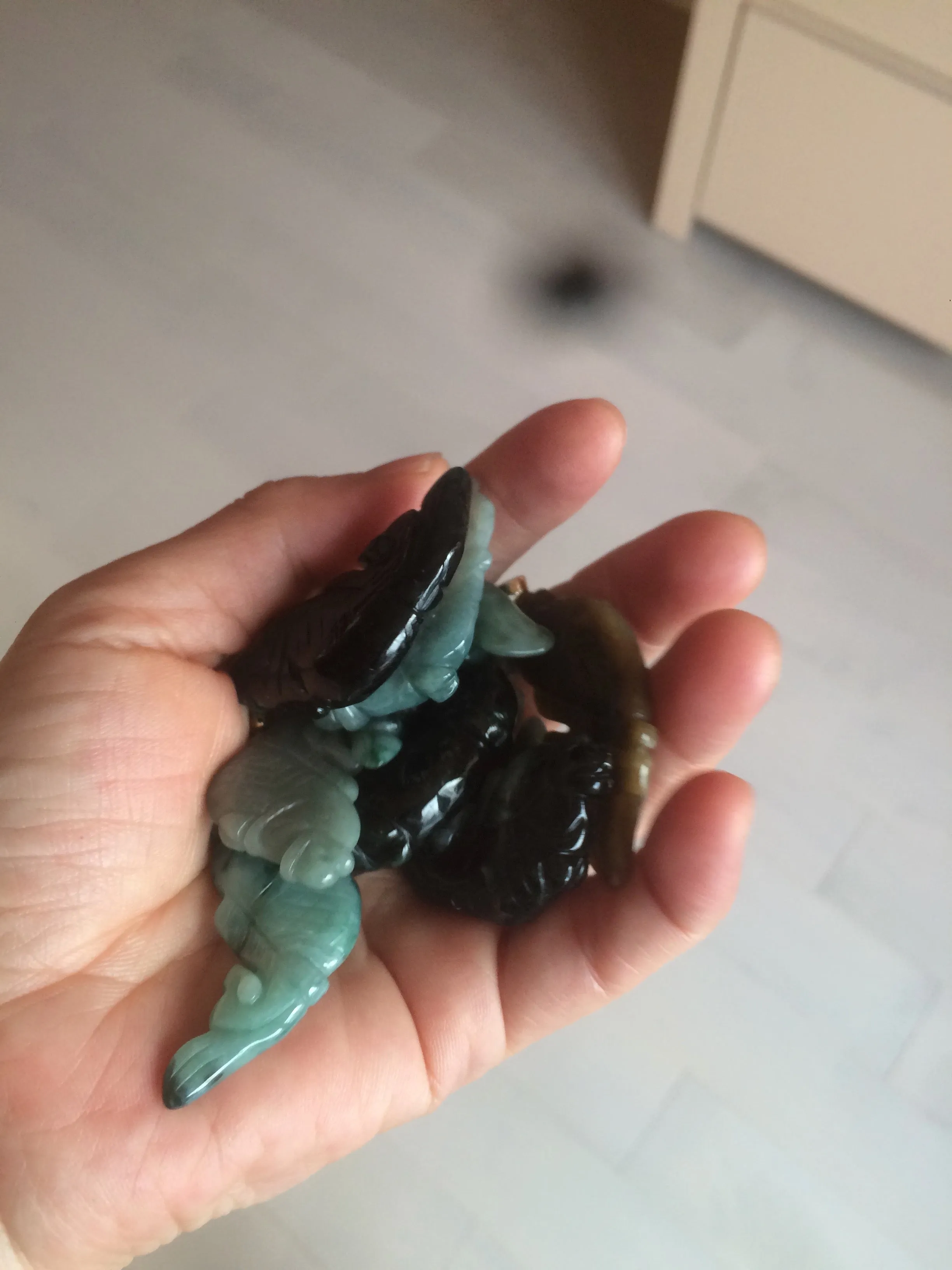 100% Natural clear blue/dark green/yellow jadeite jade 3D fish Pendant/handhold worry stone/Desk decoration BG49