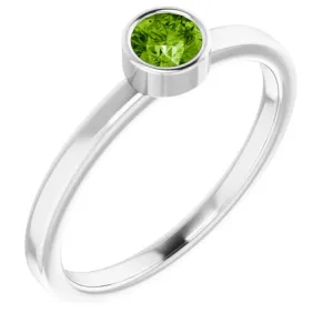 14K White 4 mm Natural Peridot Ring