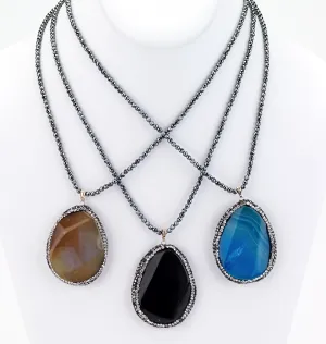 Agate Pendant Beaded Necklace