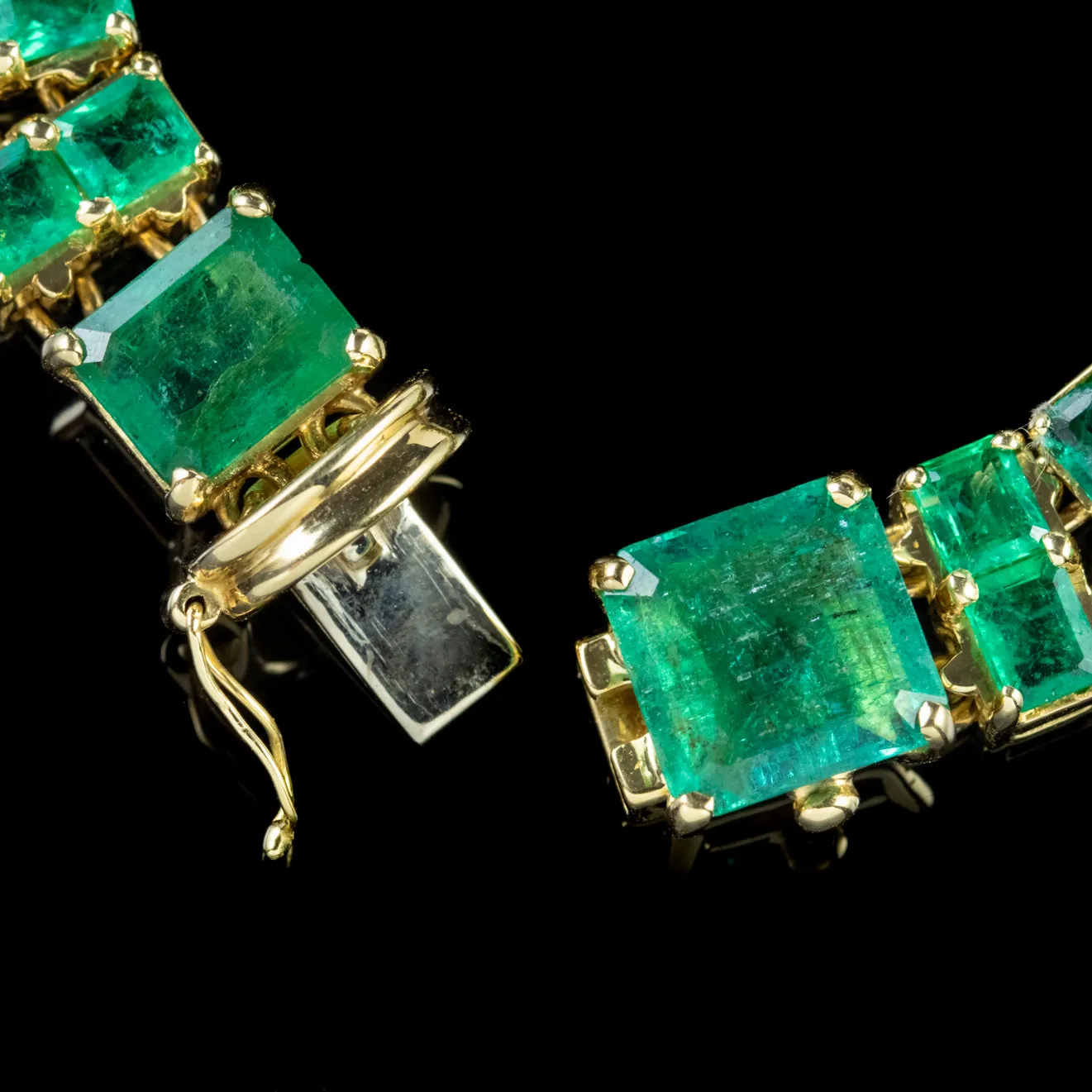 Colombian Emerald Bracelet 18Ct Gold 35Ct Emerald