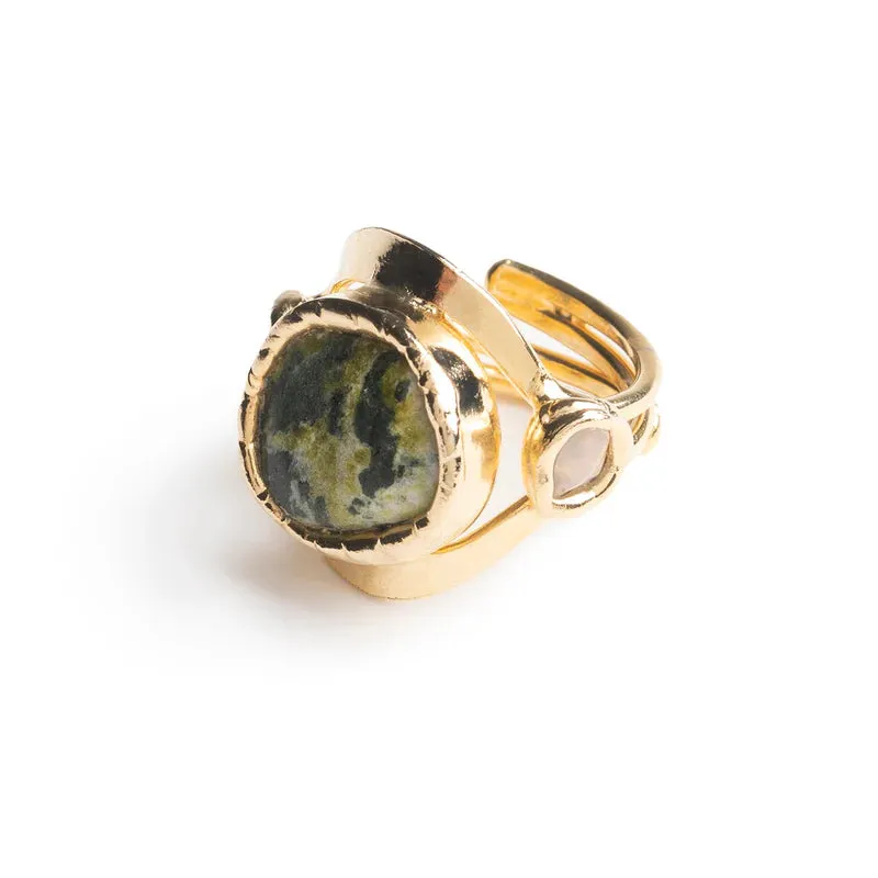 Crystal Protection Ring in Gold