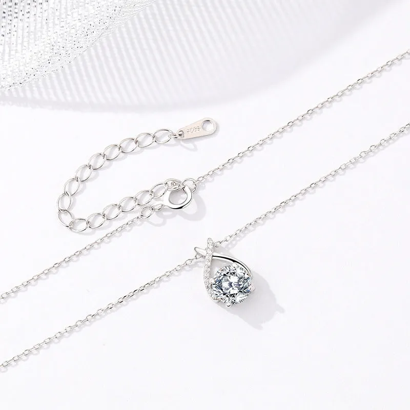 Damila S925 sterling silver necklace moissanite four-prong inlaid with zircon fashion cross light luxury design clavicle chain