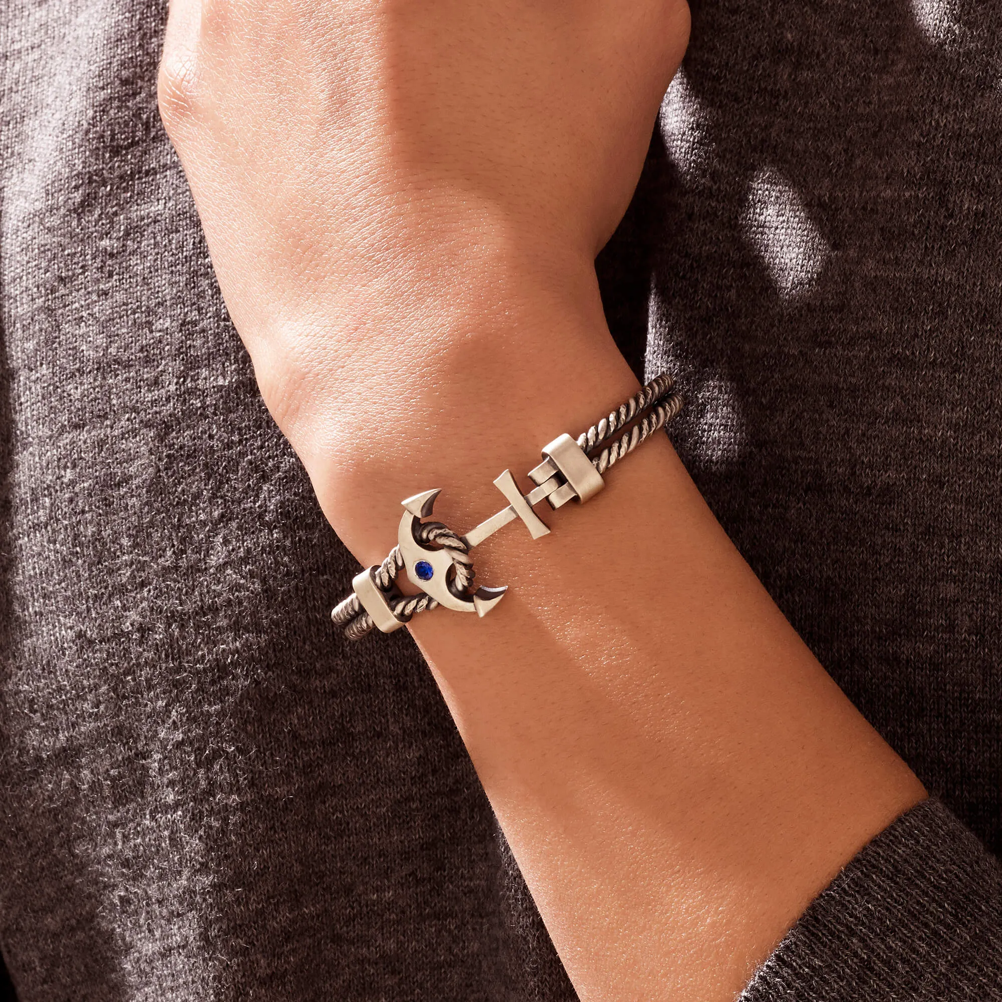 Diamond Invictus Anchor Bangle