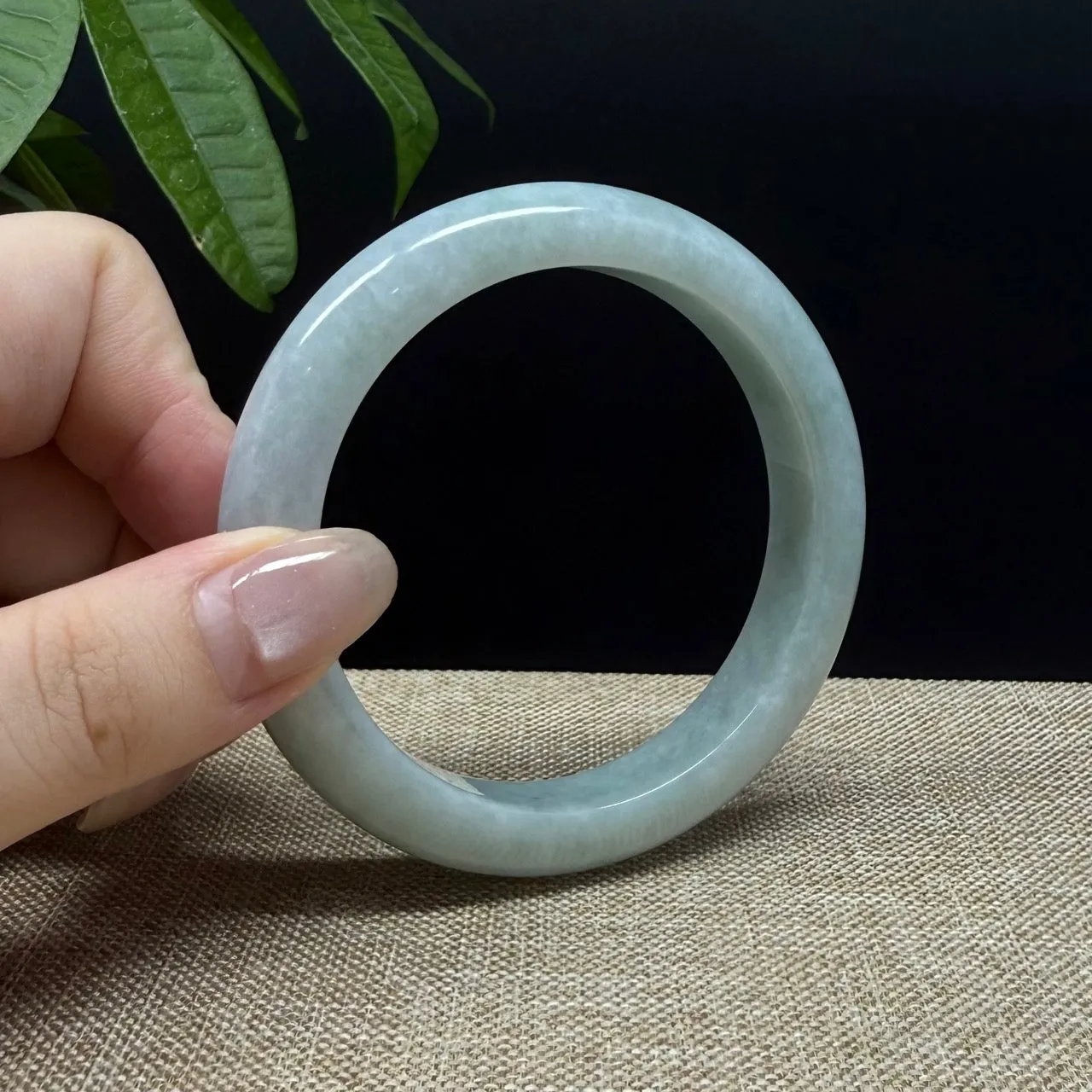 Genuine Burmese Green Jade Jadeite Bangle Bracelet ( 58.7mm )