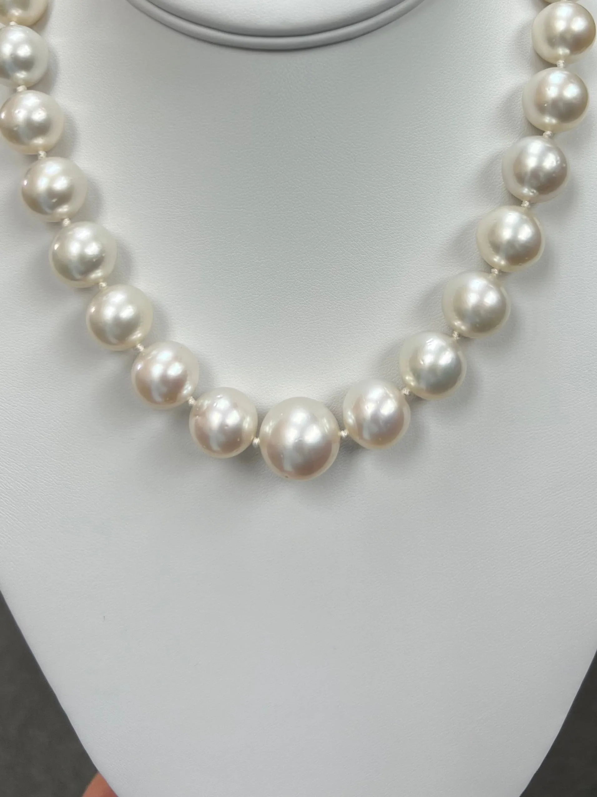 Graduated South Sea Pearl Diamond Platinum Necklace