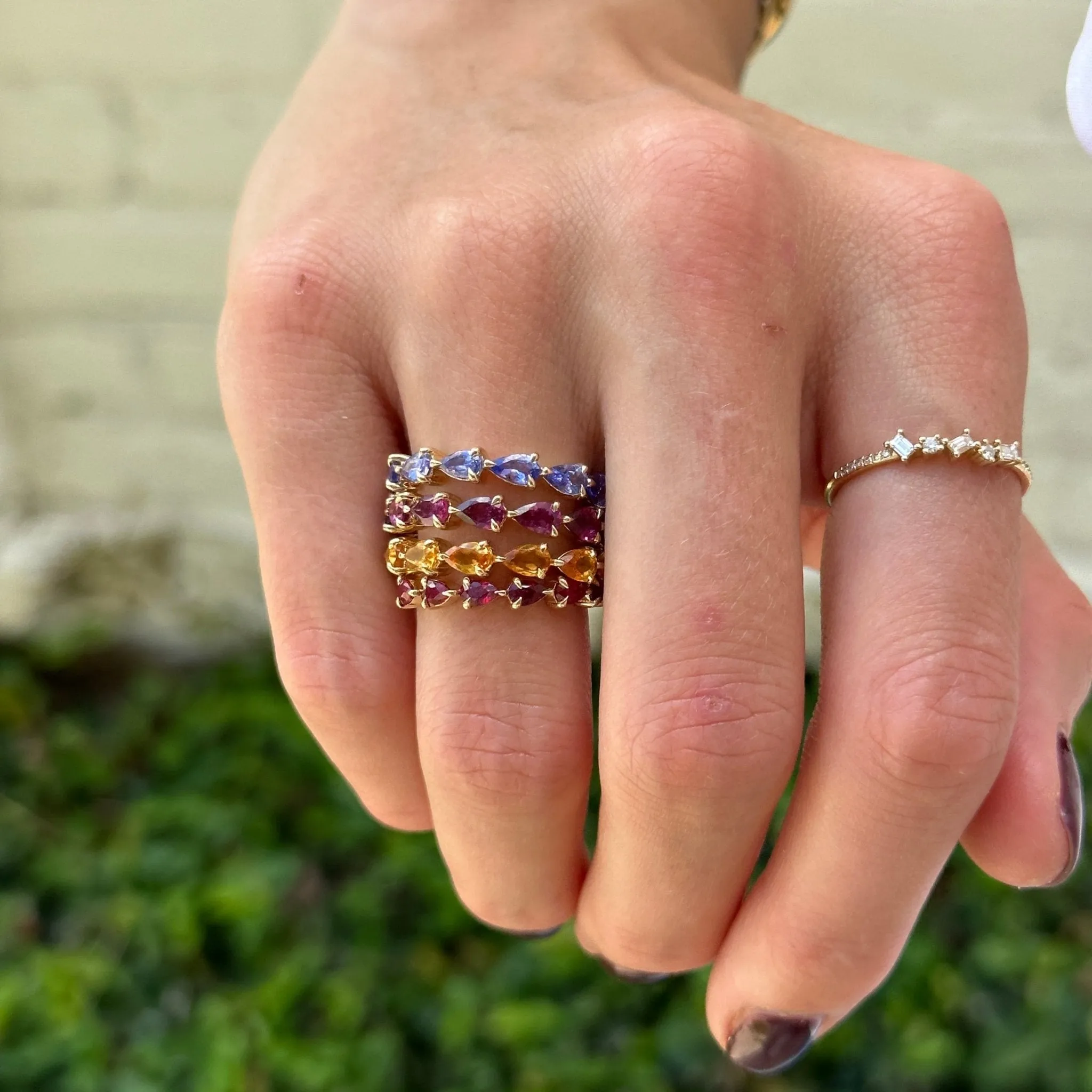 Large Citrine Chasing Pear Band