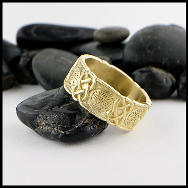 MacDurnan Ring in Gold