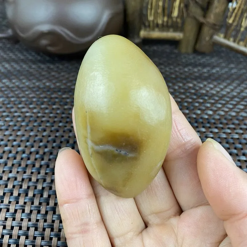 Natural Hetian Jade Rough Nephrite Raw (88g,6.4X3.7X2.6cm)