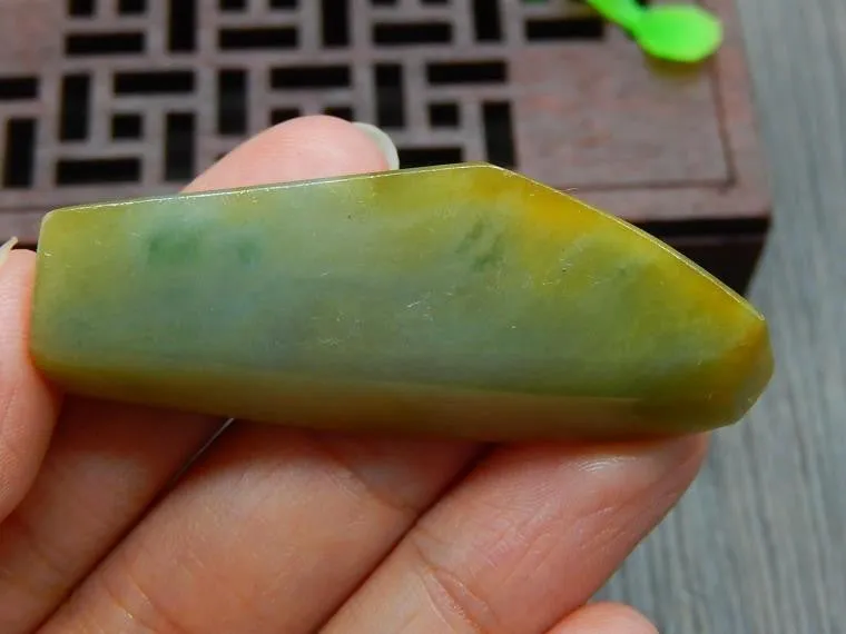 Natural Jade Rough Jadeite Raw (20g, 52X20X10mm)