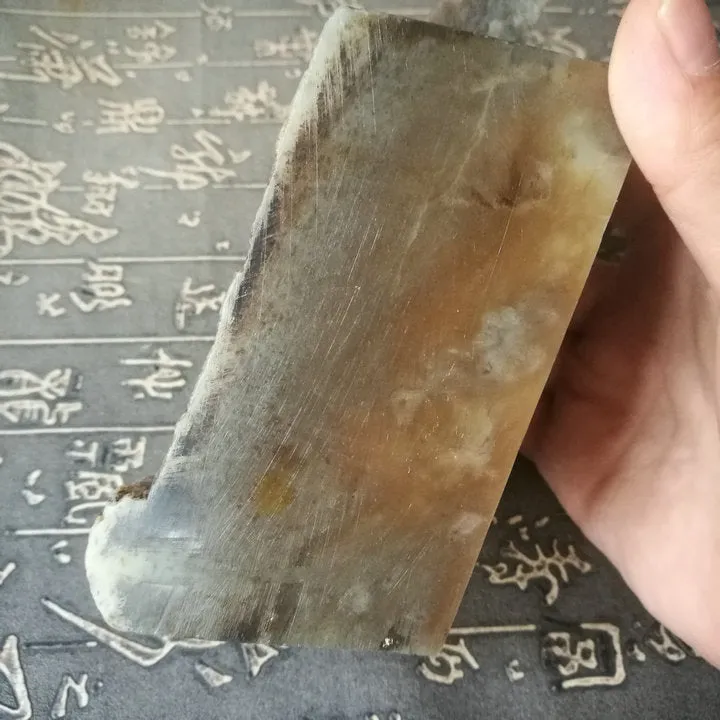 Natural Kunlun Jade Rough Nephrite Raw (1000g, 9X7X5cm)