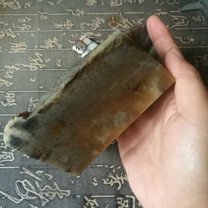 Natural Kunlun Jade Rough Nephrite Raw (1000g, 9X7X5cm)