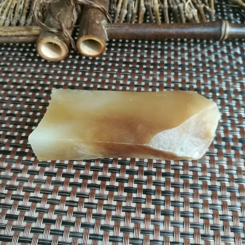 Natural Kunlun Jade Rough Nephrite Raw (107g, 7.5X3X2.2cm)