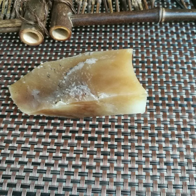 Natural Kunlun Jade Rough Nephrite Raw (107g, 7.5X3X2.2cm)