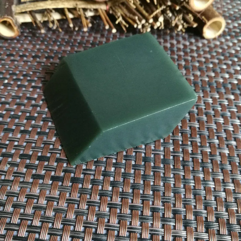 Natural Kunlun Jade Rough Nephrite Raw (129g,5X4.8X2cm)