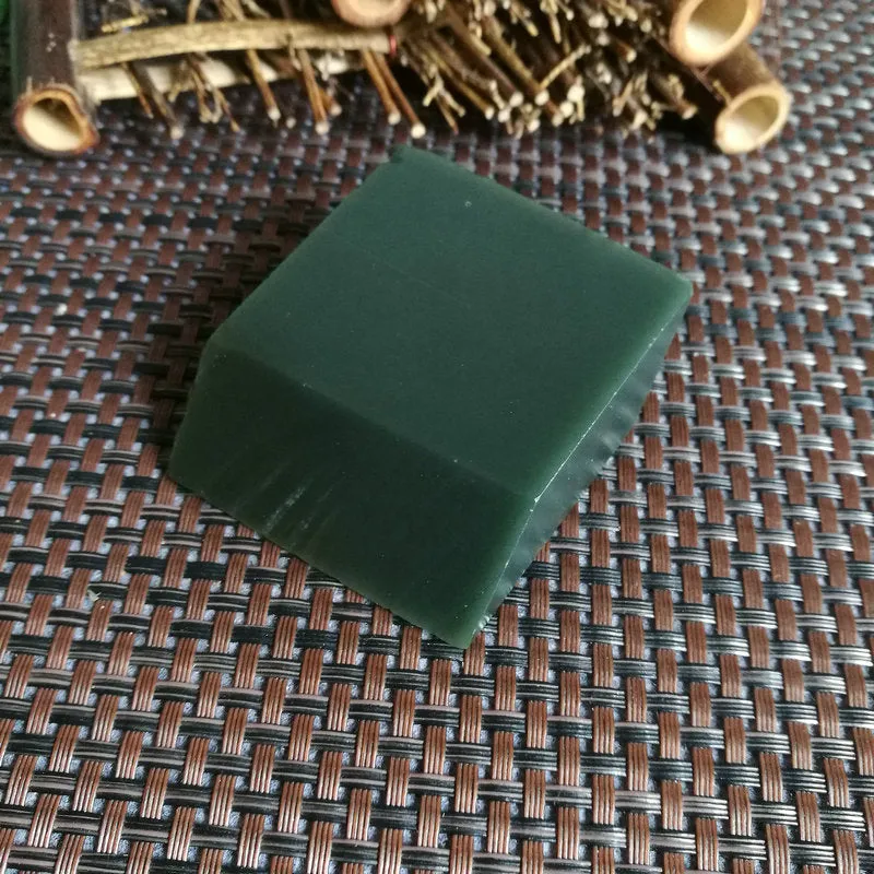 Natural Kunlun Jade Rough Nephrite Raw (129g,5X4.8X2cm)