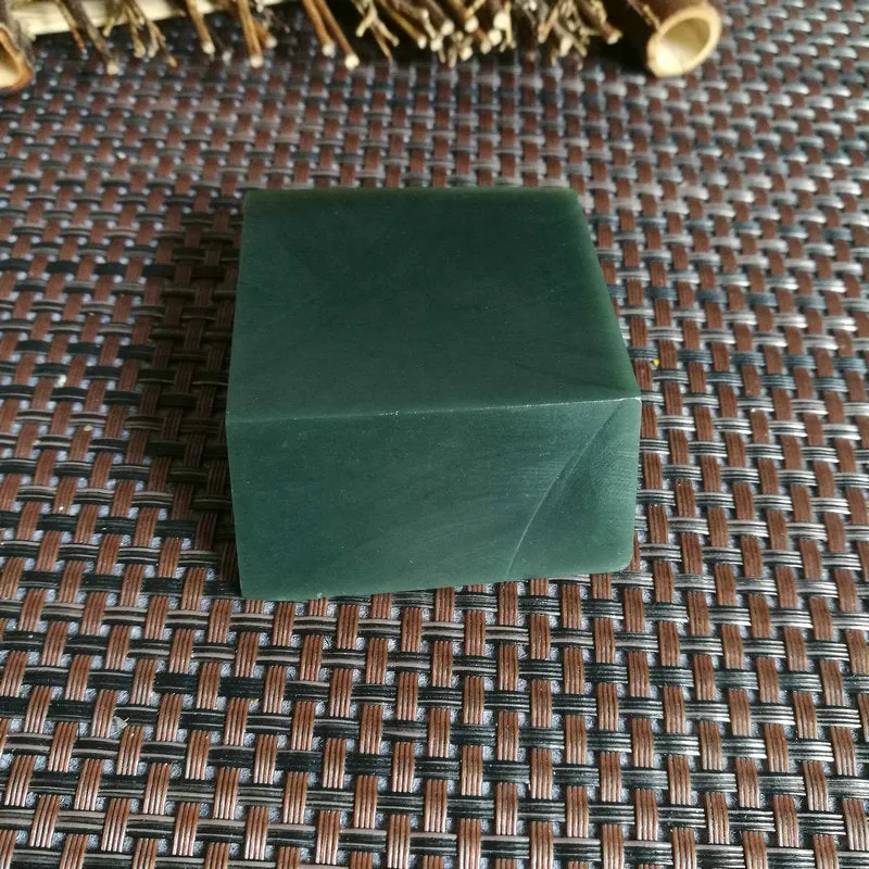 Natural Kunlun Jade Rough Nephrite Raw (129g,5X4.8X2cm)