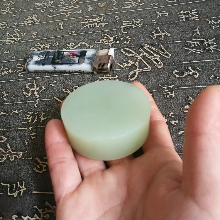 Natural Kunlun Jade Rough Nephrite Raw (131g, 5.5X1.9cm)