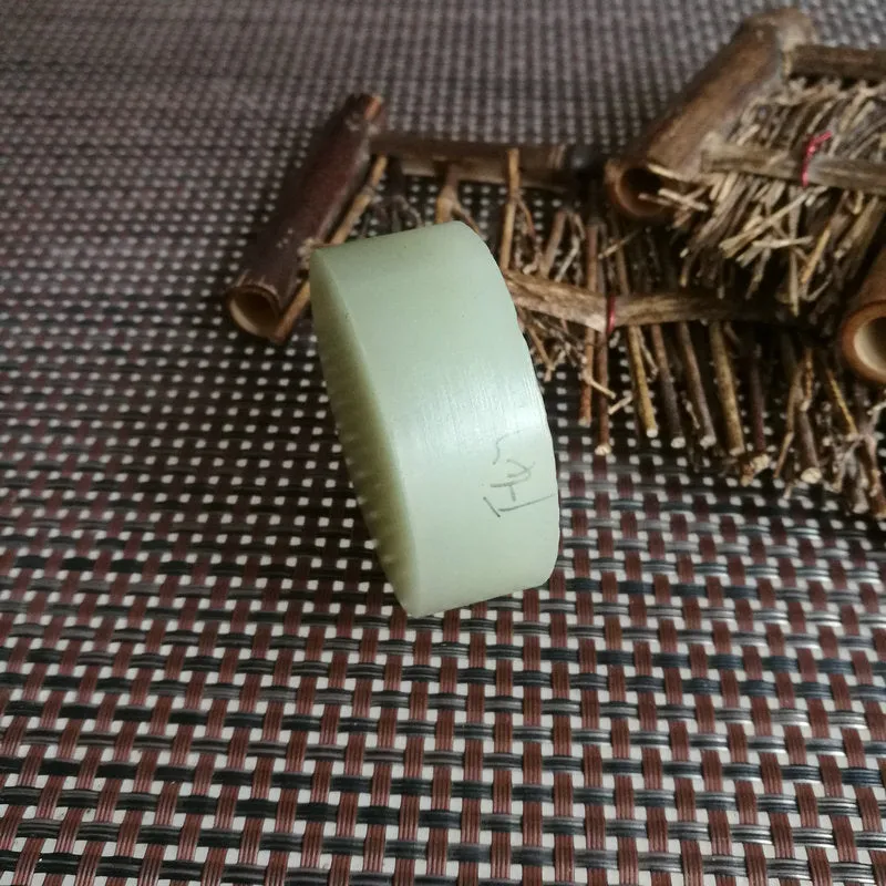 Natural Kunlun Jade Rough Nephrite Raw (133g,5.4X2cm)