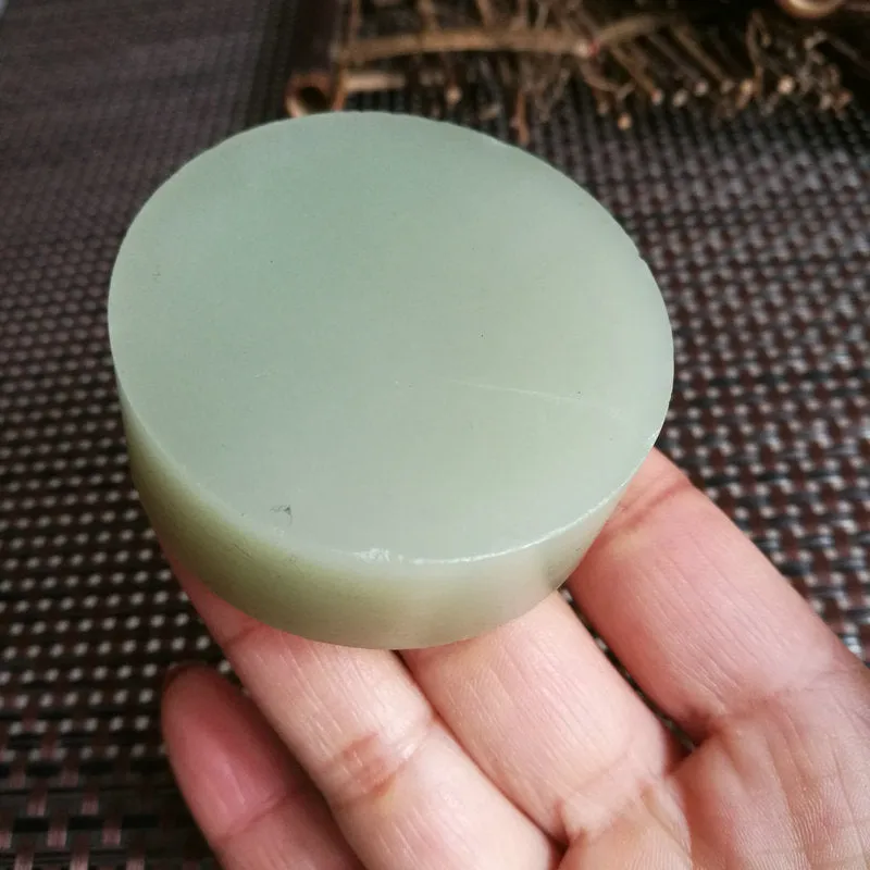 Natural Kunlun Jade Rough Nephrite Raw (133g,5.4X2cm)