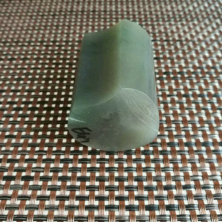 Natural Kunlun Jade Rough Nephrite Raw (152g, 5X3.2cm)