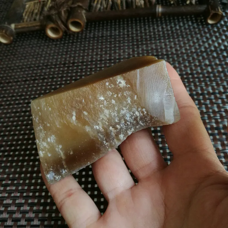 Natural Kunlun Jade Rough Nephrite Raw (163g, 6X4.5X4cm)