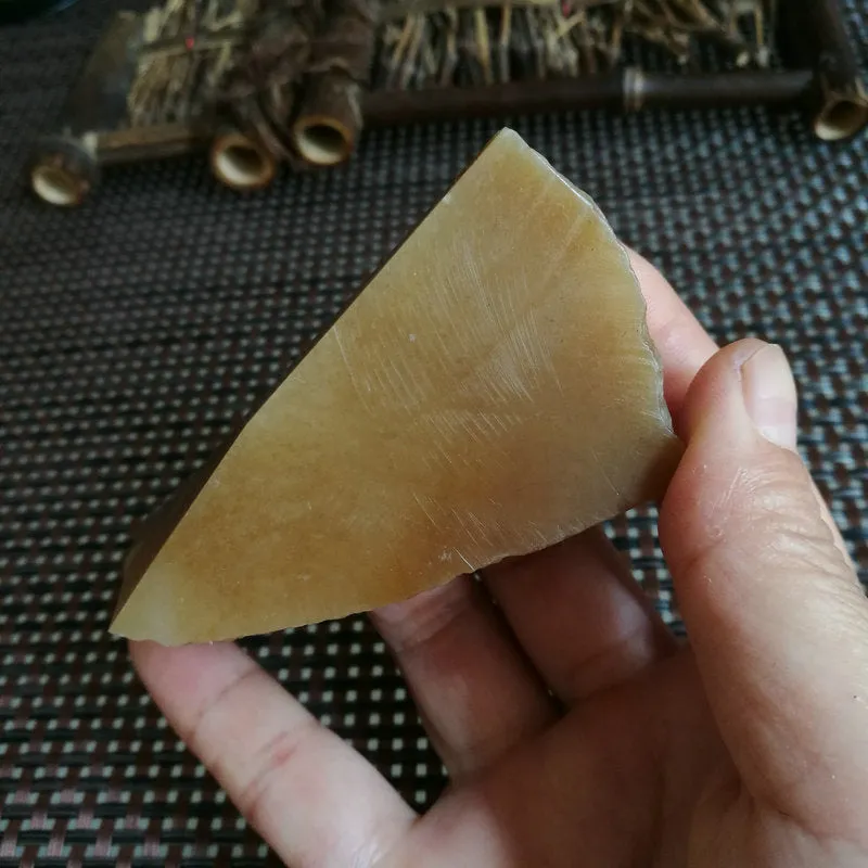 Natural Kunlun Jade Rough Nephrite Raw (163g, 6X4.5X4cm)