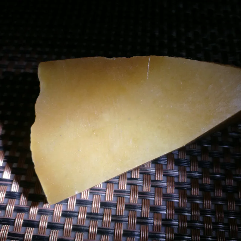 Natural Kunlun Jade Rough Nephrite Raw (163g, 6X4.5X4cm)