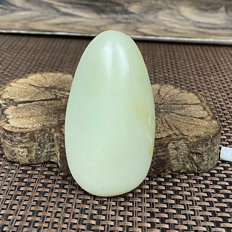 Natural Kunlun Jade Rough Nephrite Raw (172g,8.1X4.5X3.0cm)