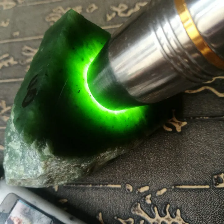 Natural Kunlun Jade Rough Nephrite Raw (184g, 5.5X4.6X4.5cm)