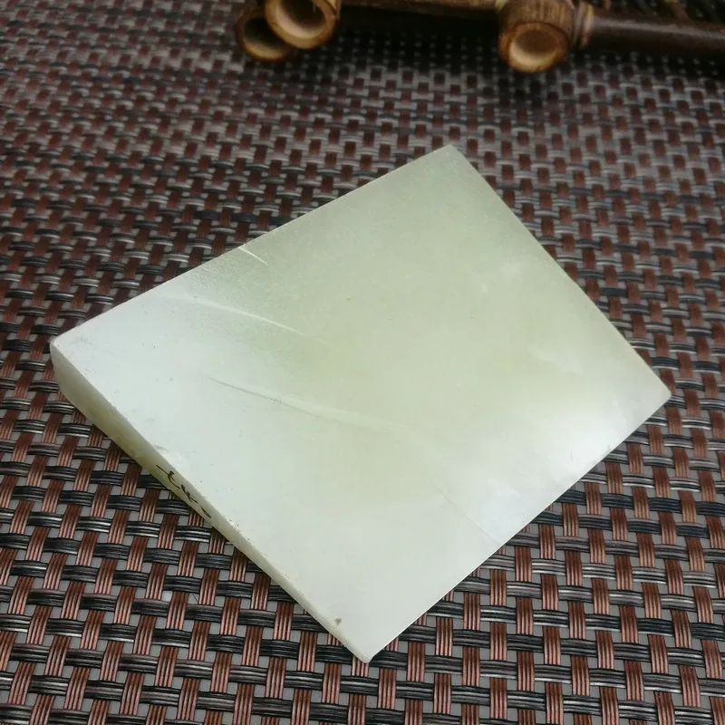 Natural Kunlun Jade Rough Nephrite Raw (187g,8X6X2.5cm)