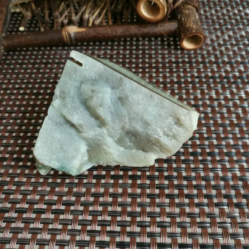 Natural Kunlun Jade Rough Nephrite Raw (195g, 6X5.5X5cm)