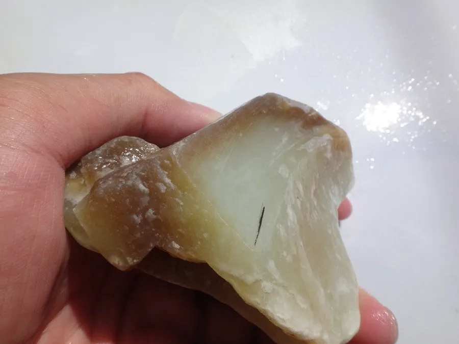 Natural Kunlun Jade Rough Nephrite Raw (230g, 7X6X2.5cm)