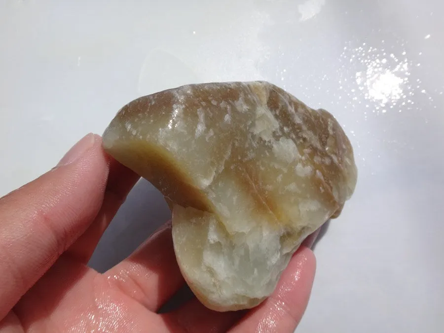 Natural Kunlun Jade Rough Nephrite Raw (230g, 7X6X2.5cm)