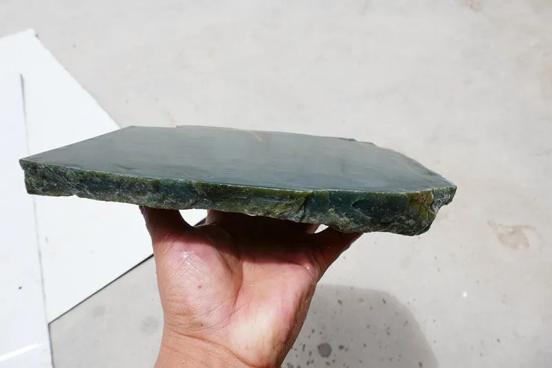 Natural Kunlun Jade Rough Nephrite Raw (2.3kg, 22X17X2cm)