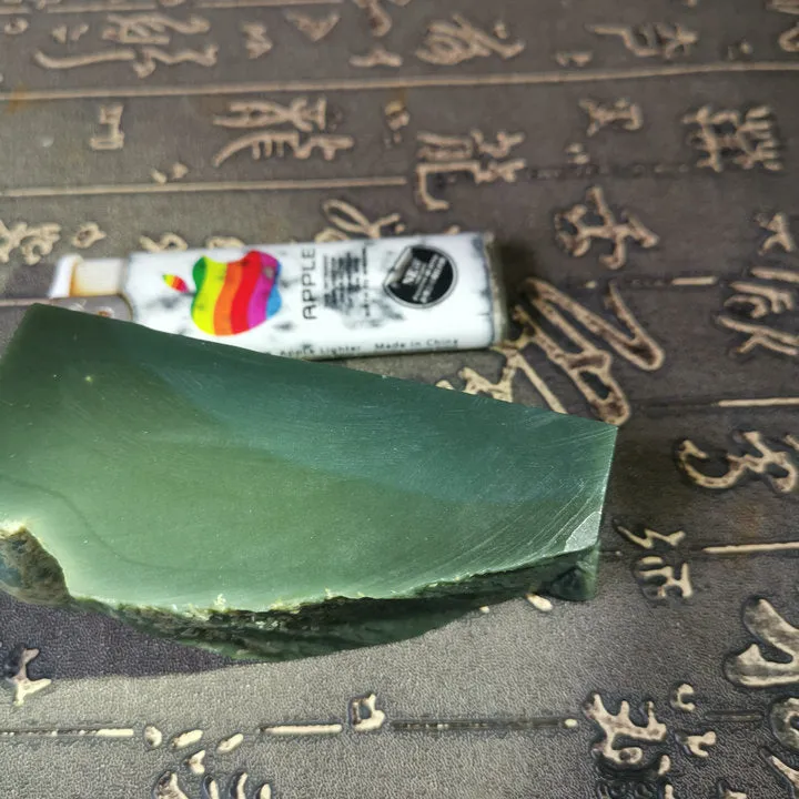 Natural Kunlun Jade Rough Nephrite Raw (249g, 9X4X2.9cm)