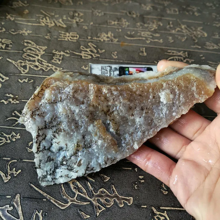 Natural Kunlun Jade Rough Nephrite Raw (260g, 14X7X2cm)