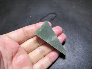 Natural Kunlun Jade Rough Nephrite Raw (26.31g, 53X24X13mm)