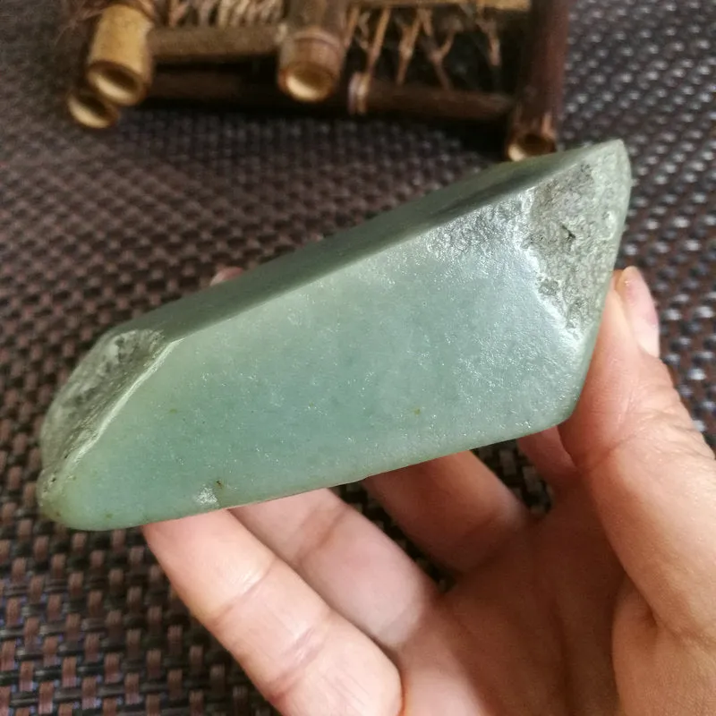 Natural Kunlun Jade Rough Nephrite Raw (273g,7X4.4X3cm)