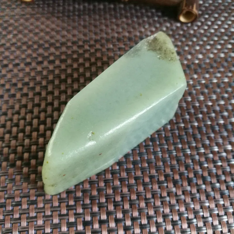 Natural Kunlun Jade Rough Nephrite Raw (273g,7X4.4X3cm)