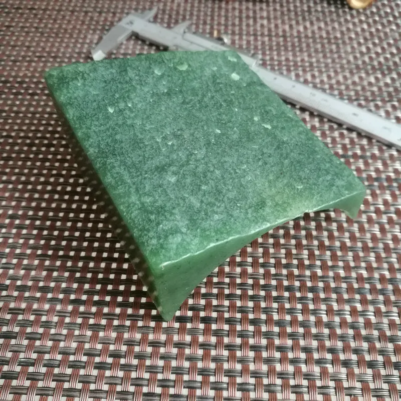 Natural Kunlun Jade Rough Nephrite Raw (307g, 8X8X4.5cm)