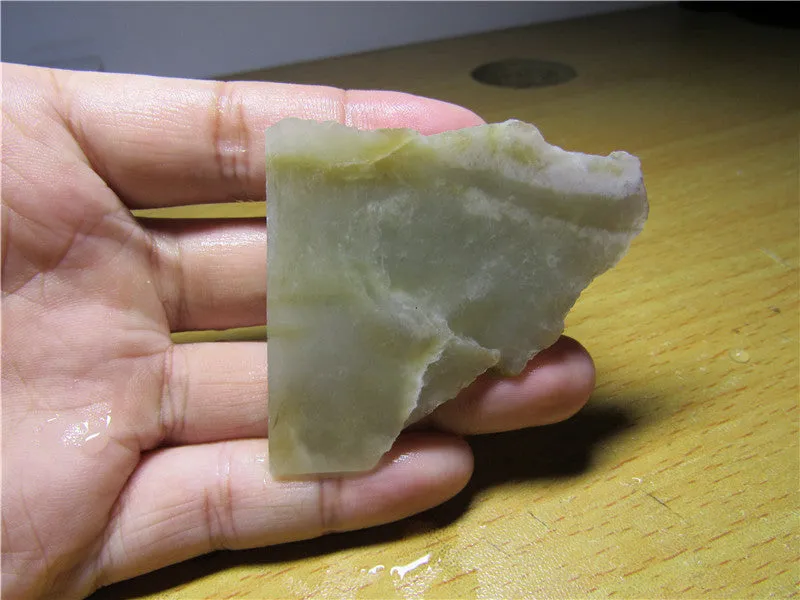 Natural Kunlun Jade Rough Nephrite Raw (32.12g, 55X52X9mm)