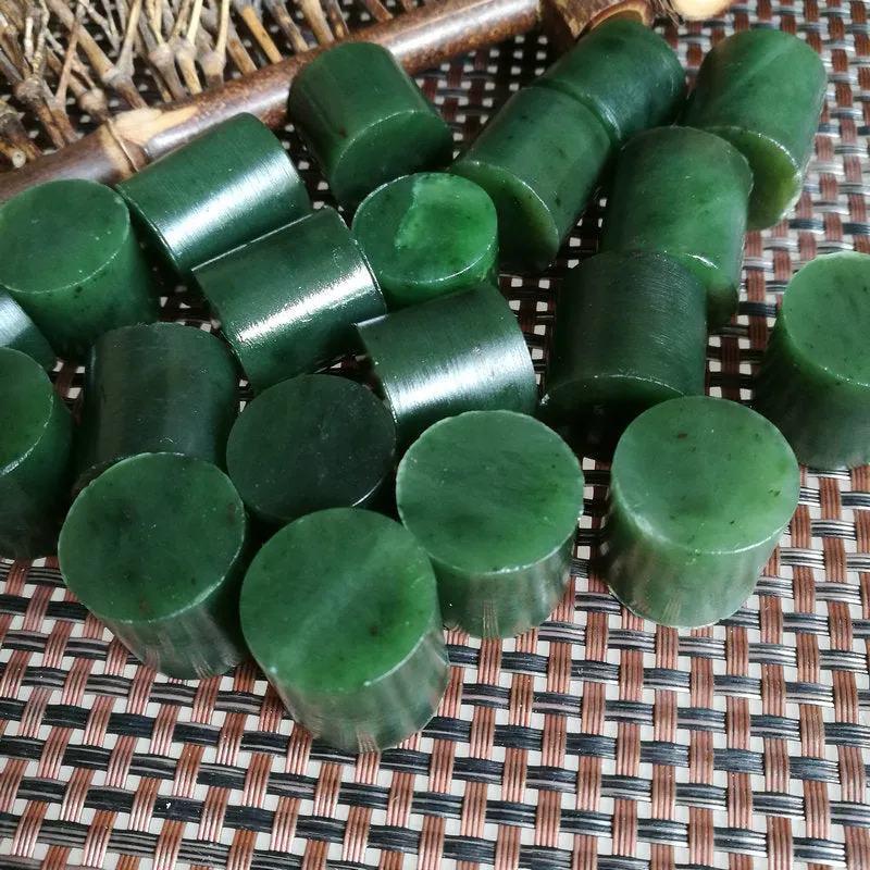 Natural Kunlun Jade Rough Nephrite Raw 357g