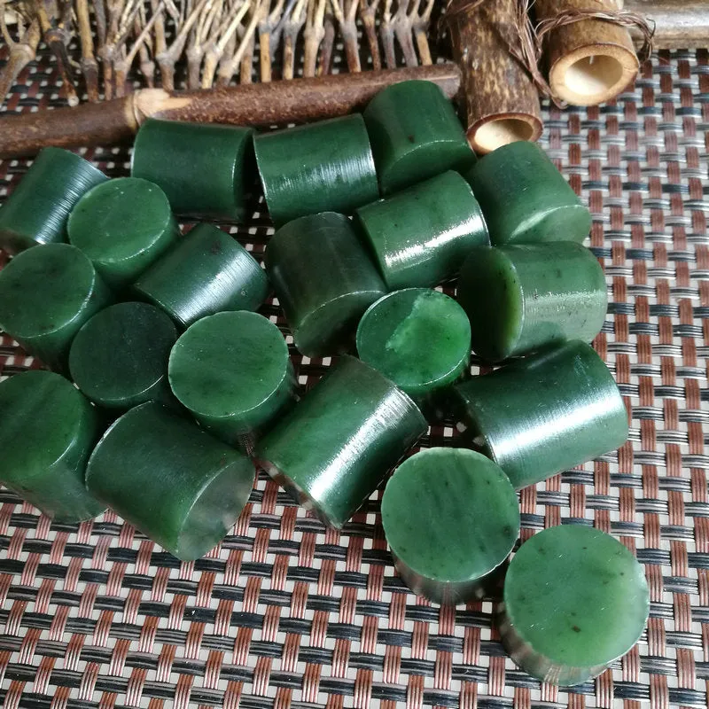 Natural Kunlun Jade Rough Nephrite Raw 357g