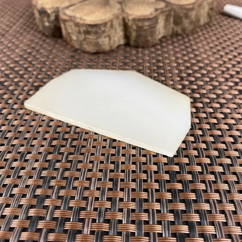 Natural Kunlun Jade Rough Nephrite Raw (40g,7.6X4.7X0.55cm)