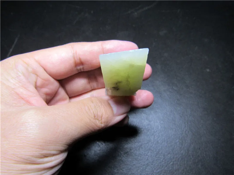 Natural Kunlun Jade Rough Nephrite Raw (47.22g, 55X19X23mm)