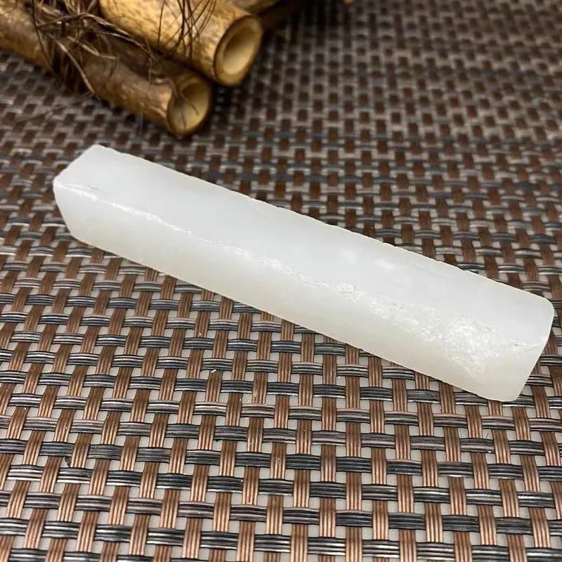 Natural Kunlun Jade Rough Nephrite Raw (57g,9.3X1.6X1.3cm)