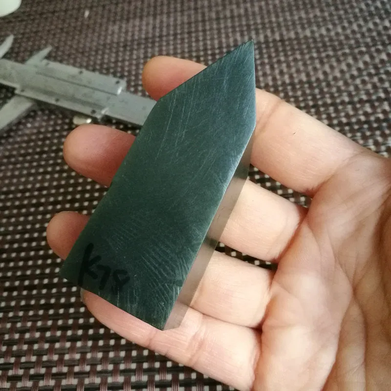 Natural Kunlun Jade Rough Nephrite Raw (85g,6.8X2.8X1.8cm)