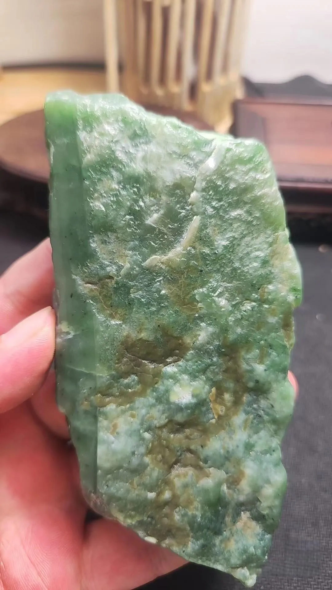 Natural Siberian Jade Rough Nephrite Raw (214g, 11.5X6.5X1.1cm)