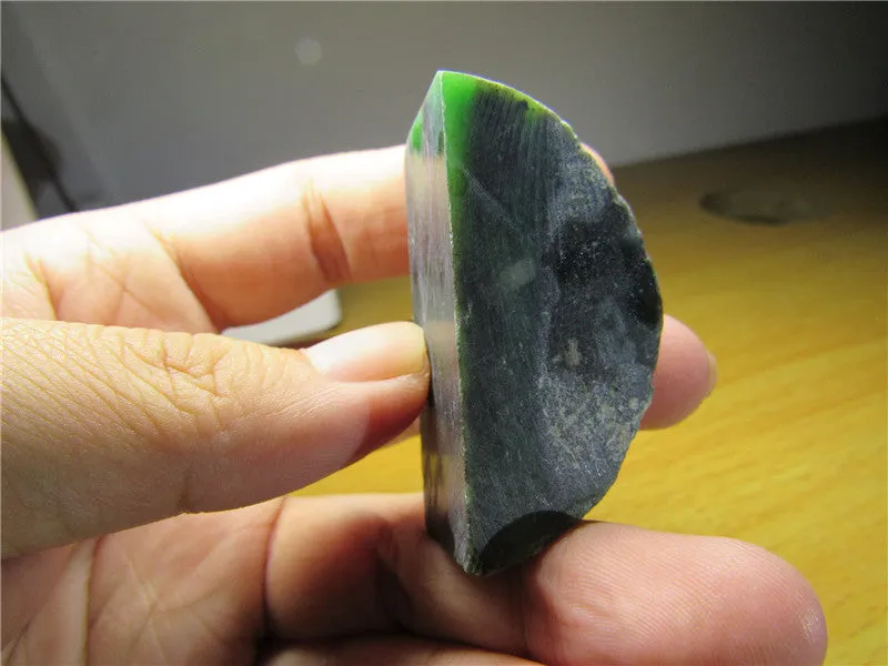 Natural Siberian Jade Rough Russia nephrite Raw (45.84g, 42X21X19mm)